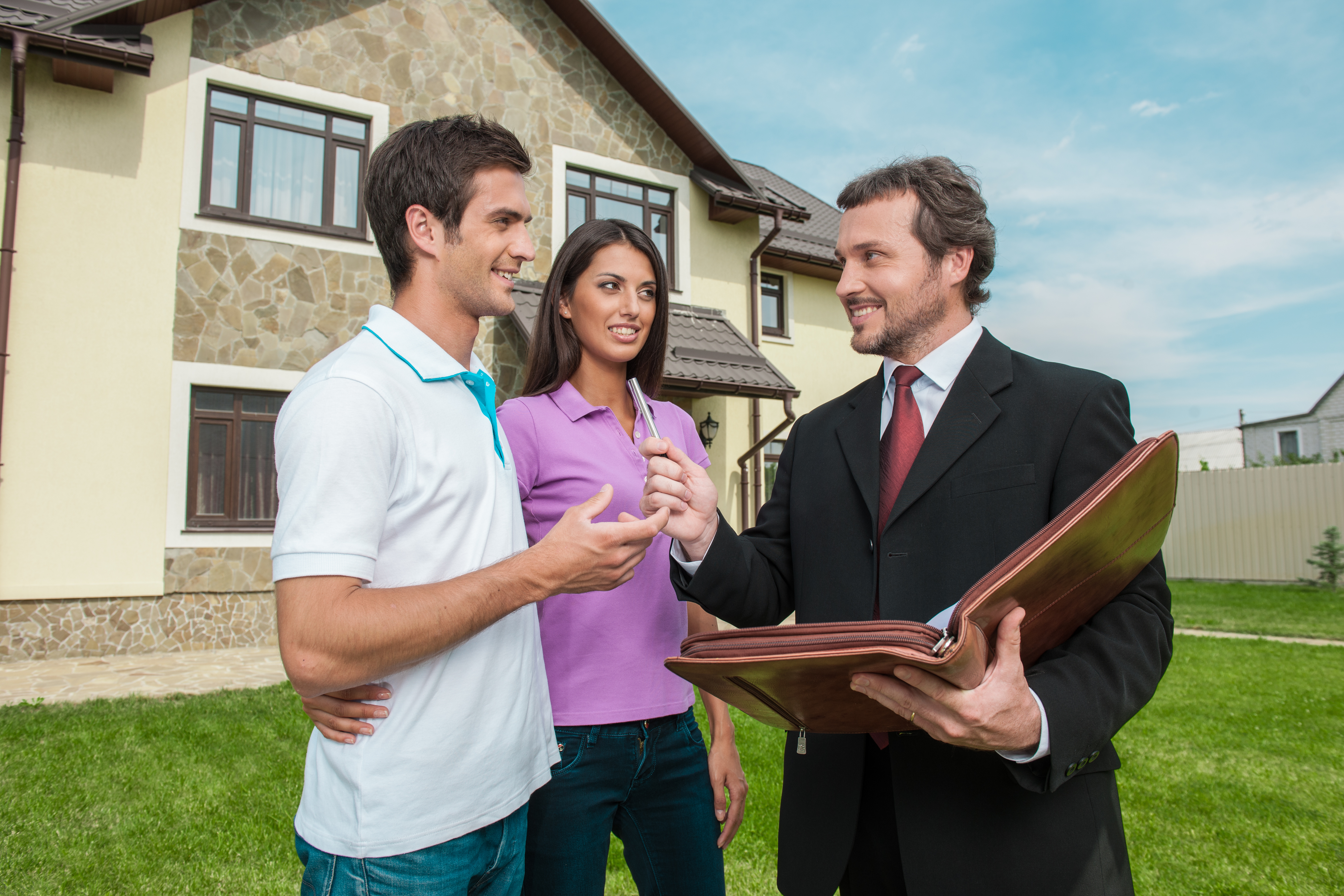 Top 3 Ways Real Estate Agents Can Enhance Their Website